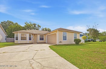 8139 Fieldside Dr, Jacksonville, FL 32244