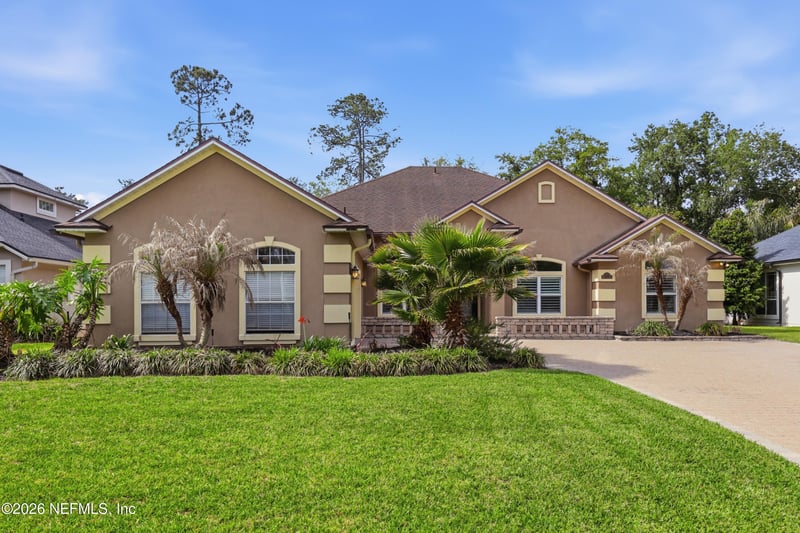 1574 Country Walk Dr, Fleming Island, FL 32003