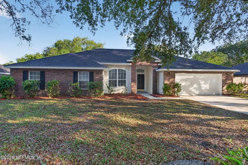 121 Nottingham Dr, St Johns, FL 32259