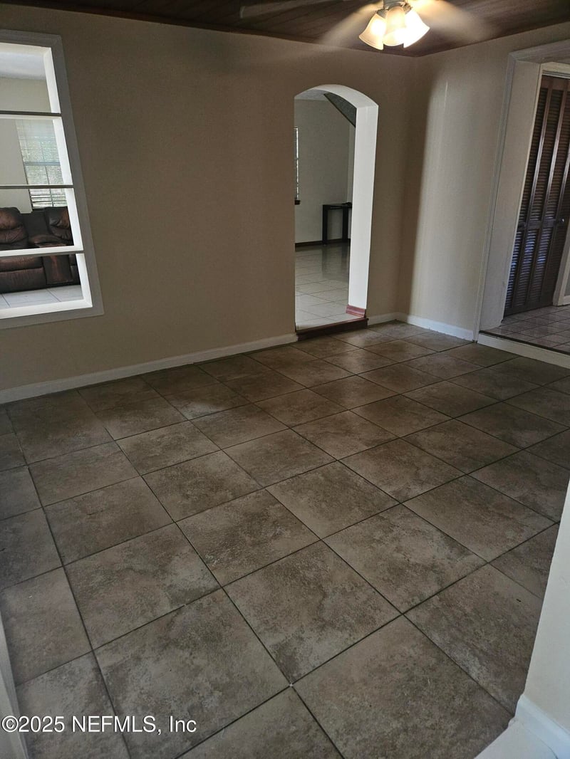 5049 110th St, Jacksonville, FL 32244