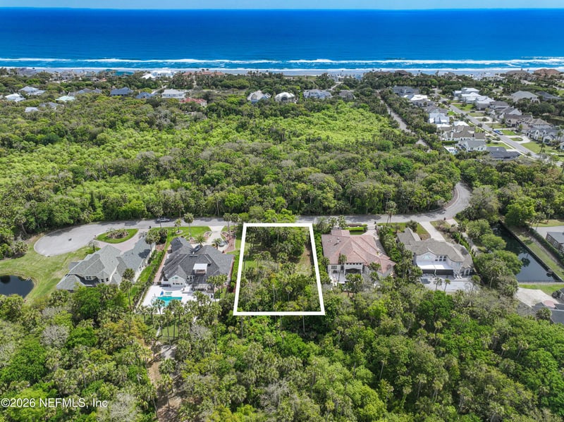 221 Isle Way Ln, Ponte Vedra Beach, FL 32082