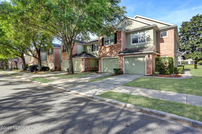 7518 Red Crane Ln, Jacksonville, FL 32256