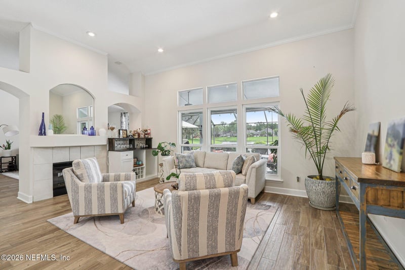 845 Buckeye Ln, Jacksonville, FL 32259