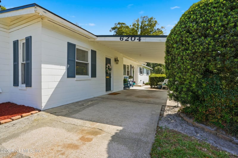 6204 Diane Rd, Jacksonville, FL 32277