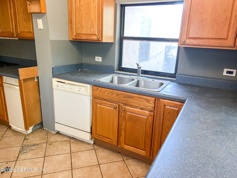 4242 Pinewood Ave, Jacksonville, FL 32207