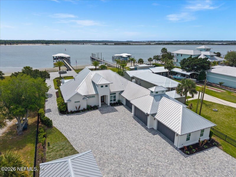 9136 Heckscher Dr, Jacksonville, FL 32226