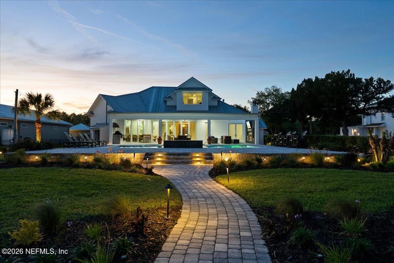 9136 Heckscher Dr, Jacksonville, FL 32226