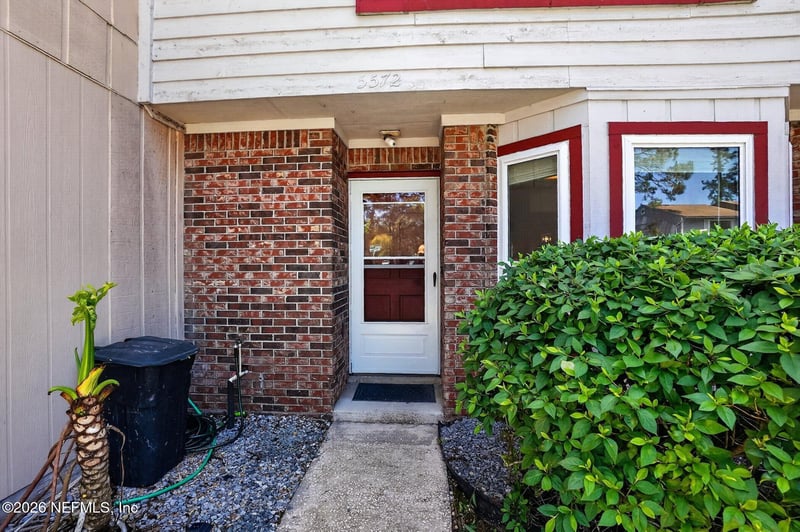 5572 Bryner Dr, Jacksonville, FL 32244