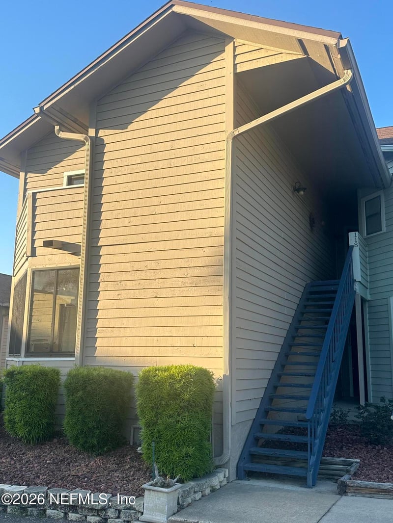 118 Governor St #208, Green Cove Springs, FL 32043