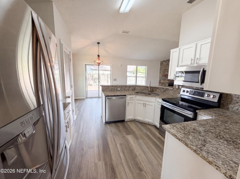 12301 Burning Embers Ln, Jacksonville, FL 32225