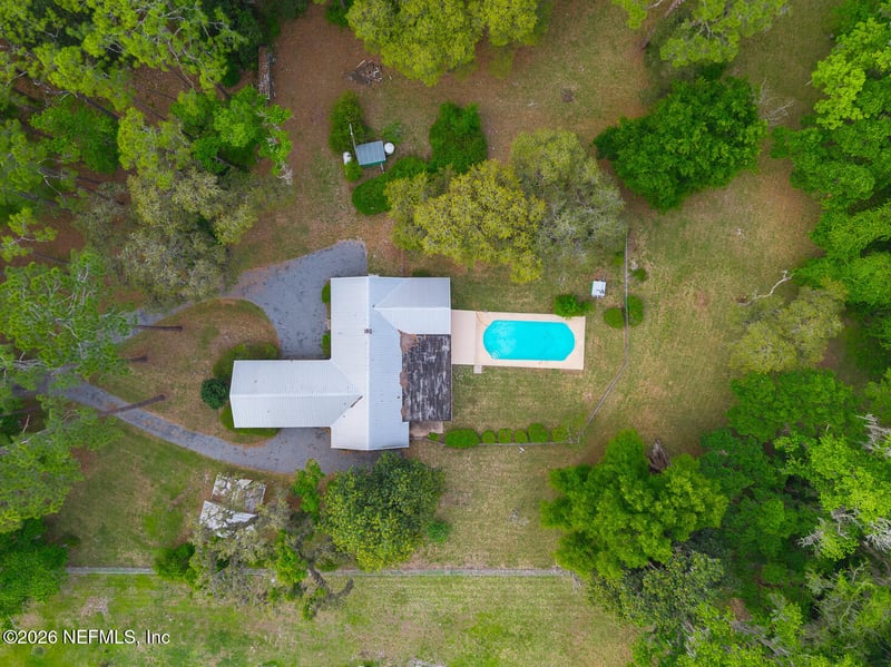 202 Saint Johns Dr, Palatka, FL 32177