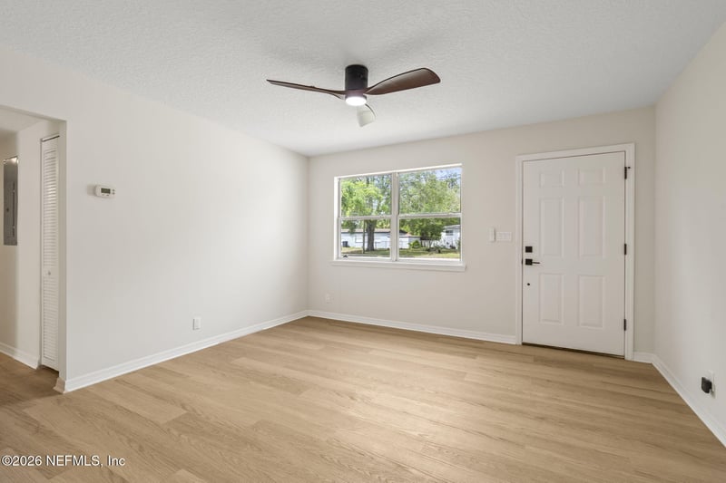 2721 Lansdowne Dr, Jacksonville, FL 32211