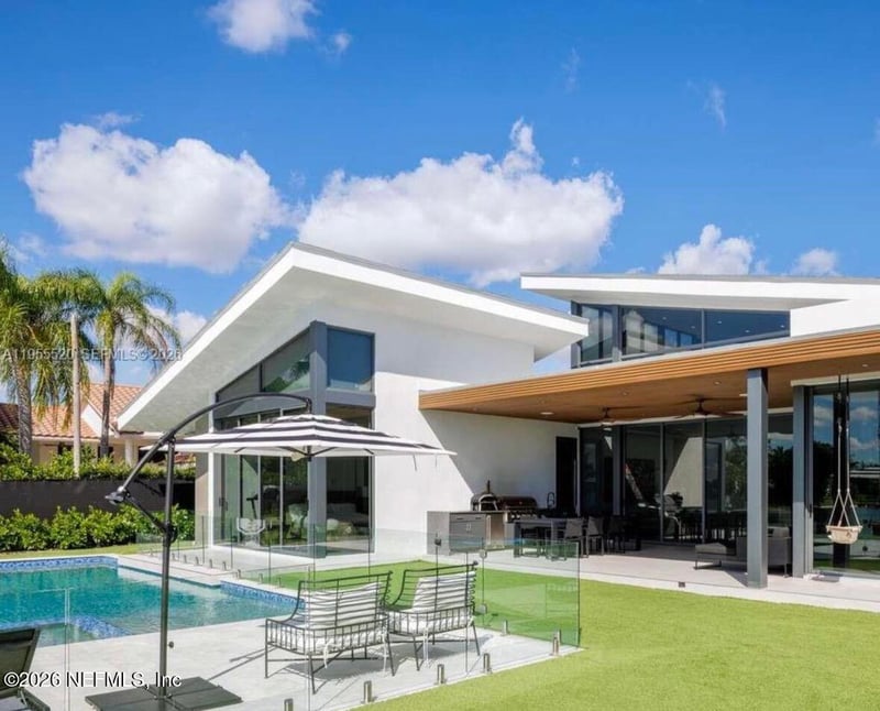 1830 193 St, Miami, FL 33179