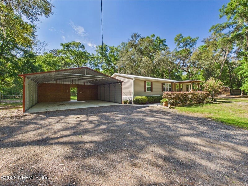 1038 Coral Farms Rd, Florahome, FL 32140