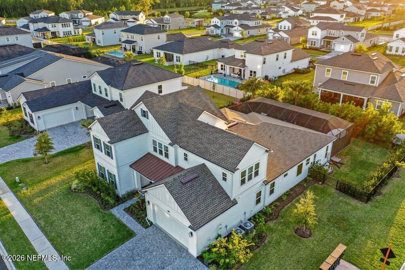 137 Tradesman Ln, St Johns, FL 32259