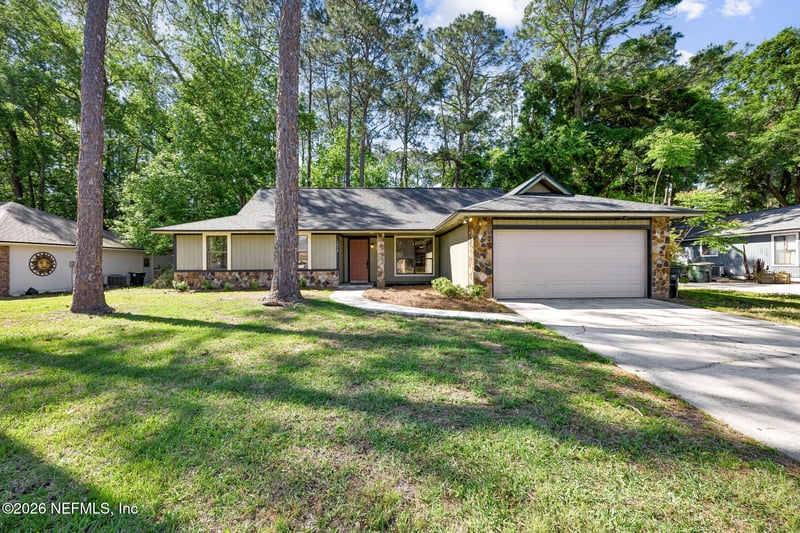 1476 Rivergate Dr, Jacksonville, FL 32223