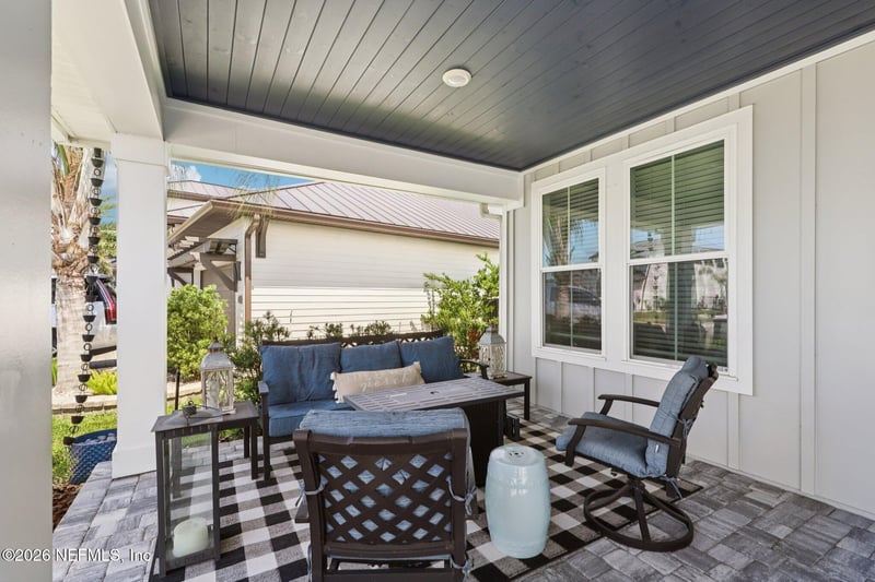 221 Marquesa Cir, St Johns, FL 32259