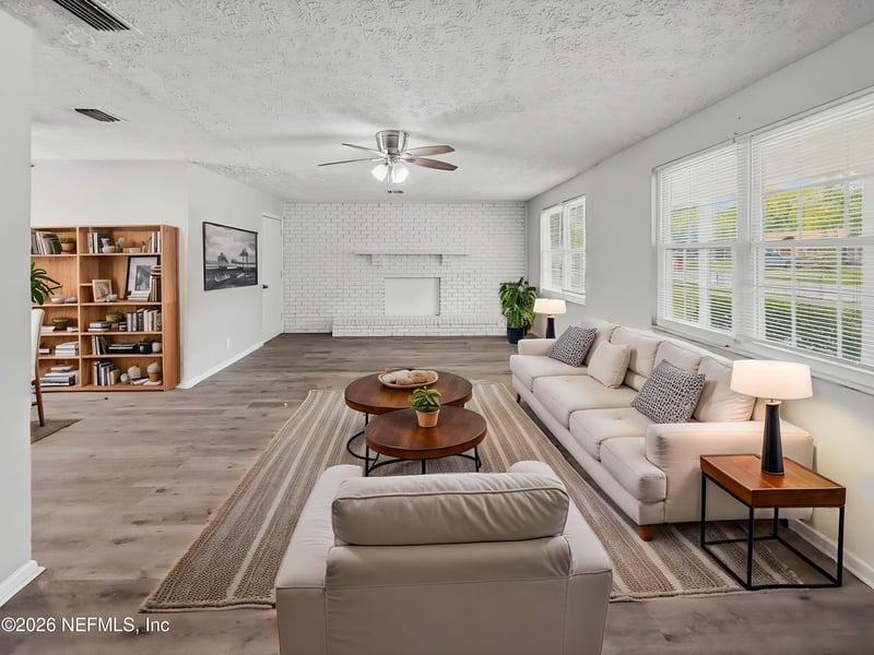 7632 Hillside Dr, Jacksonville, FL 32221