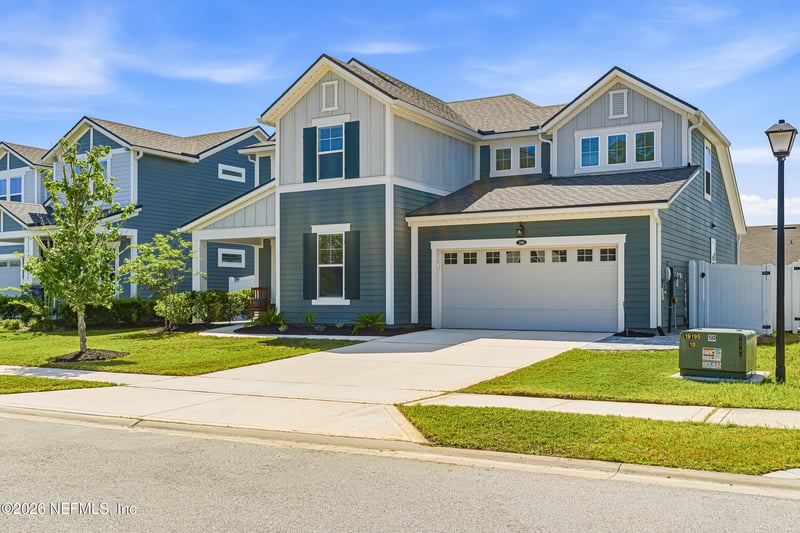 206 Oak Shadow Pl, St Johns, FL 32259