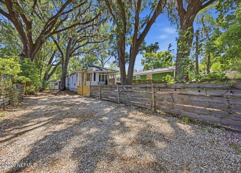 8318 Osteen St, Jacksonville, FL 32210