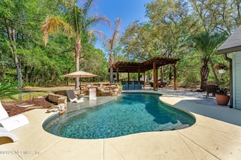 836 Lake Asbury Dr, Green Cove Springs, FL 32043