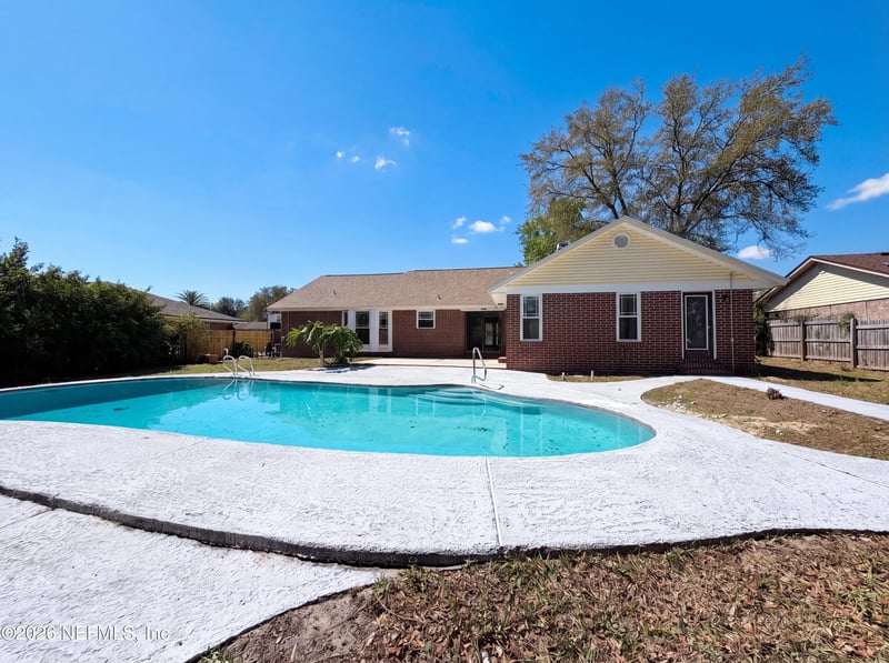 2621 Sandlewood Cir, Orange Park, FL 32065