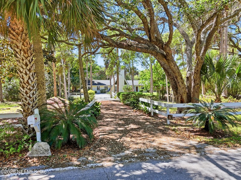 2428 Seminole Rd, Atlantic Beach, FL 32233