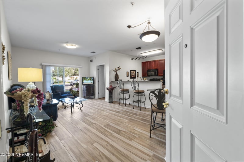 8218 Green Parrot Rd #105, Jacksonville, FL 32256