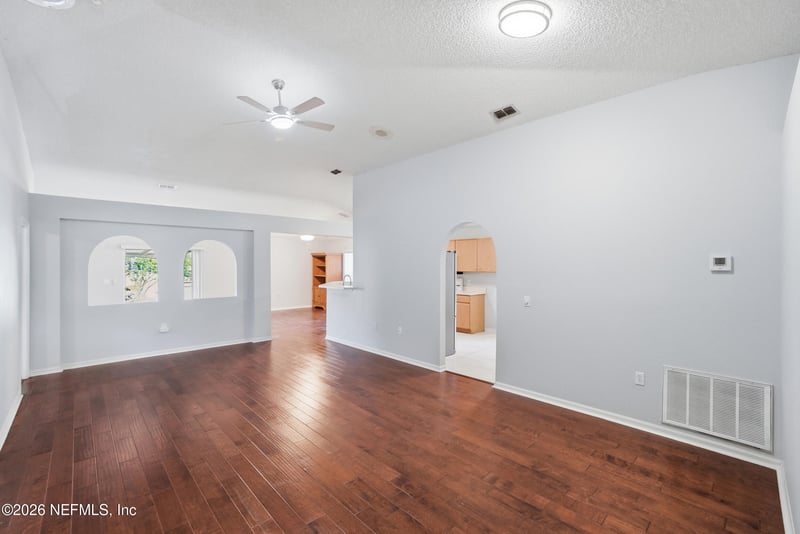 1945 Millington Ln, Jacksonville, FL 32246