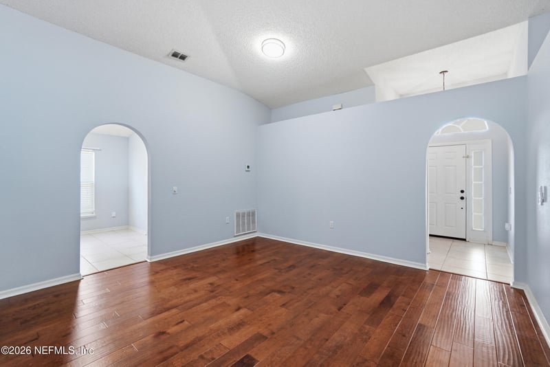 1945 Millington Ln, Jacksonville, FL 32246