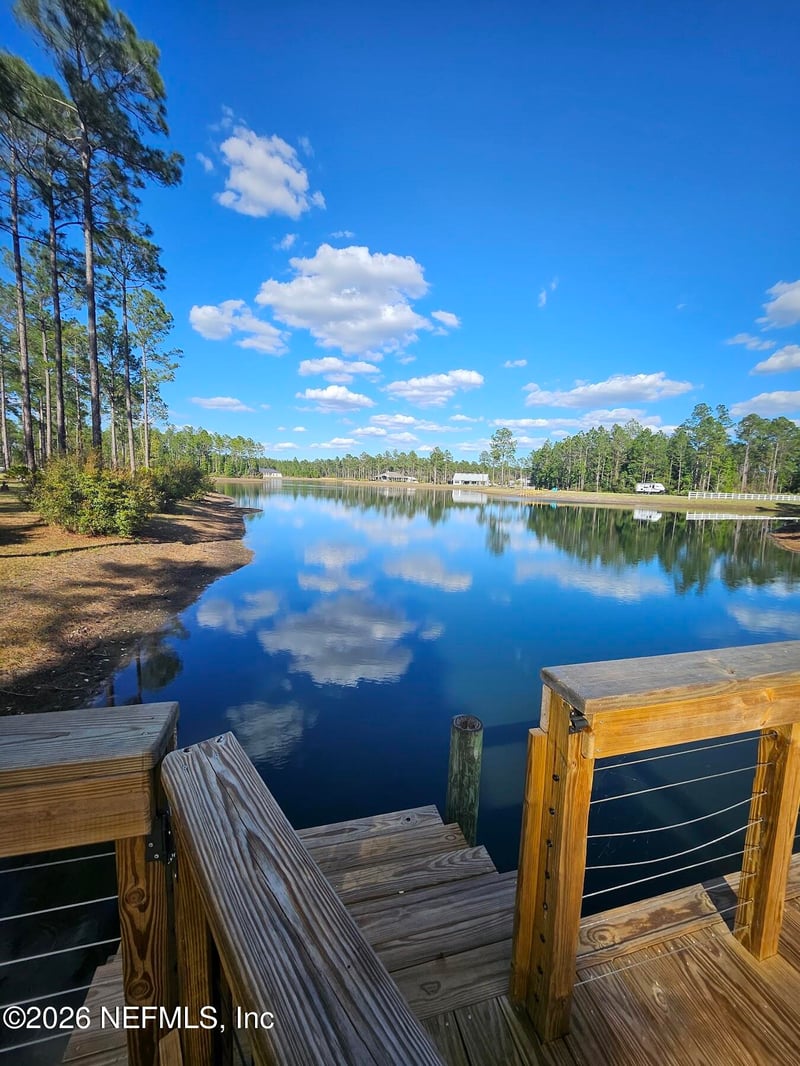 10136 Kings Crossing Dr, Jacksonville, FL 32219