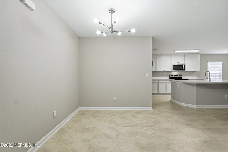 12563 Creekside Manor Dr, Jacksonville, FL 32218