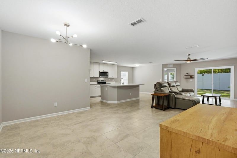 12563 Creekside Manor Dr, Jacksonville, FL 32218