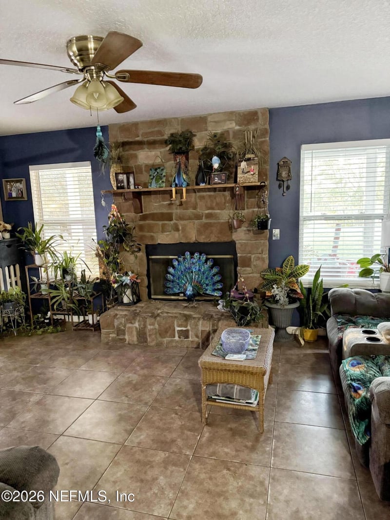 1134 Coral Farms Rd, Florahome, FL 32140