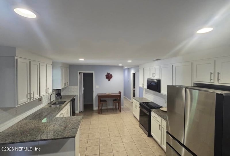 9989 Leahy Rd, Jacksonville, FL 32246