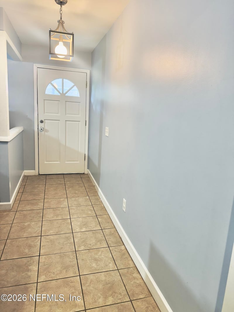 9989 Leahy Rd, Jacksonville, FL 32246