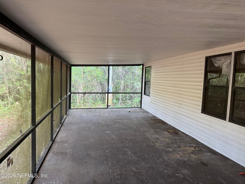 608 Coral Farms Rd, Florahome, FL 32140