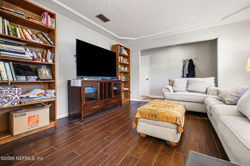 4994 Pine Cone Ct, Jacksonville, FL 32210