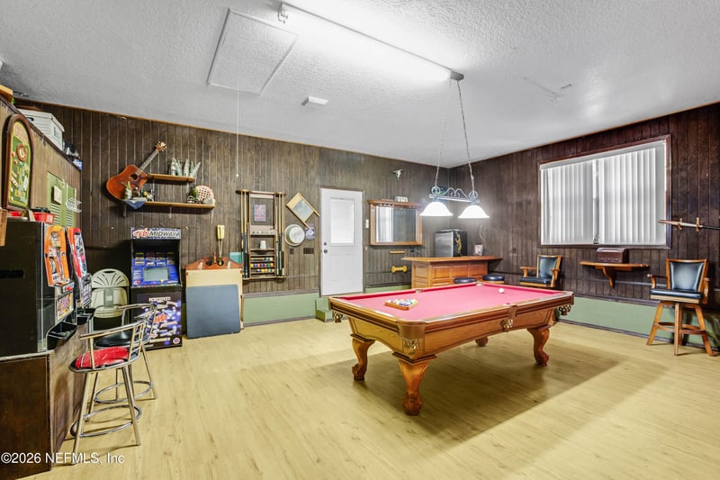 289 Chesser Rd, Hollister, FL 32147