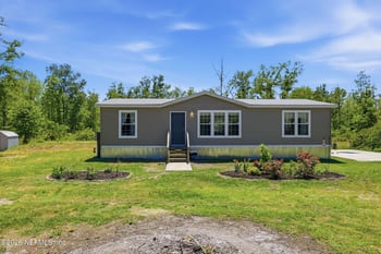 137 Doe Trl, Palatka, FL 32177