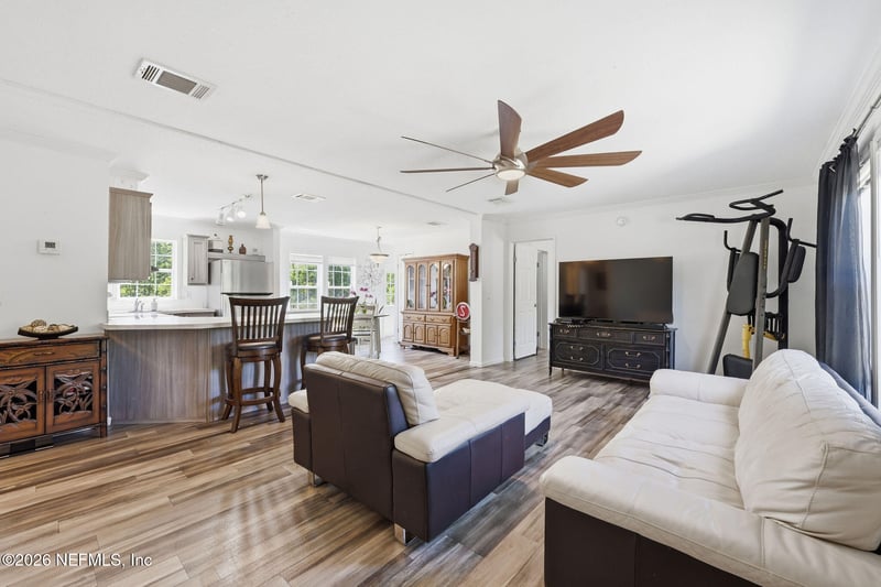 137 Doe Trl, Palatka, FL 32177