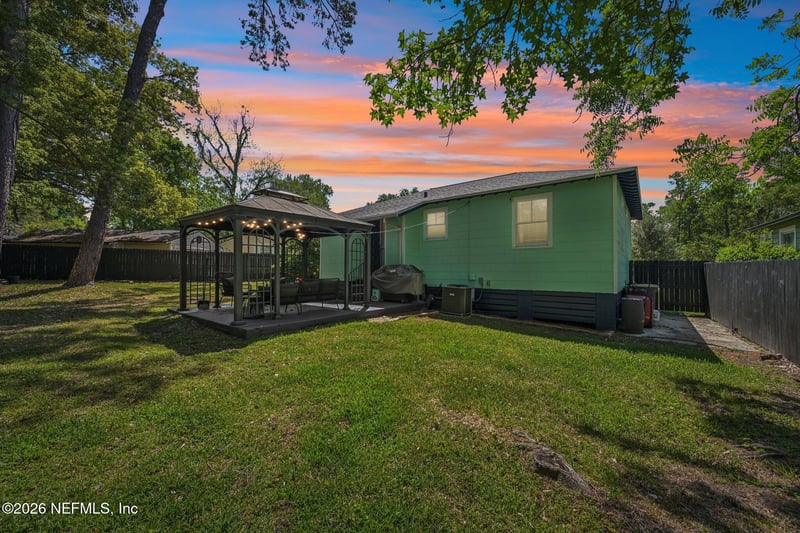 1315 Azalea Dr, Jacksonville, FL 32205