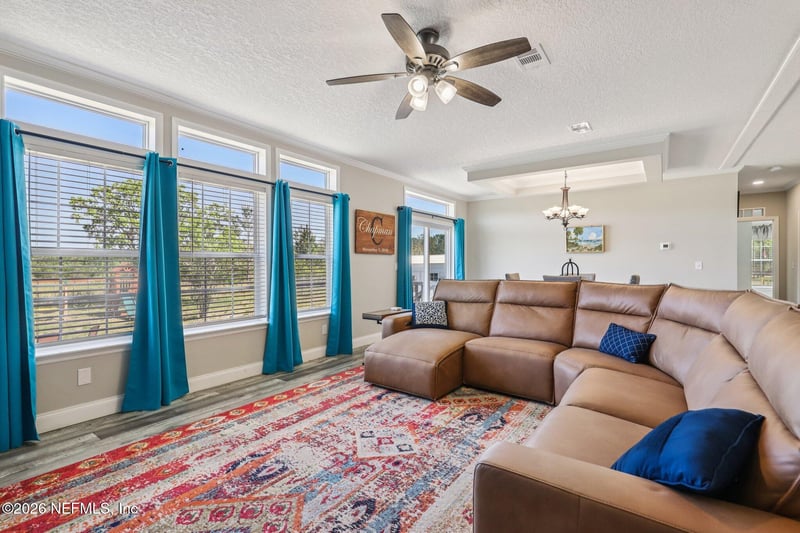 5277 Otter Ln, Middleburg, FL 32068