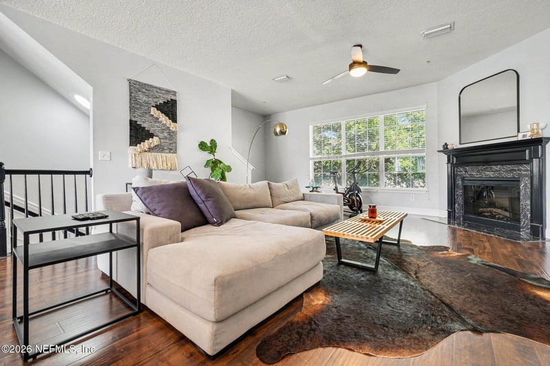 4490 Capital Dome Dr, Jacksonville, FL 32246