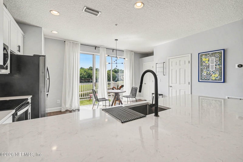 4490 Capital Dome Dr, Jacksonville, FL 32246