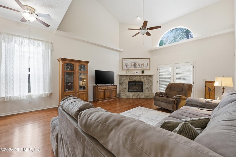 1693 Tall Timber Dr, Fleming Island, FL 32003