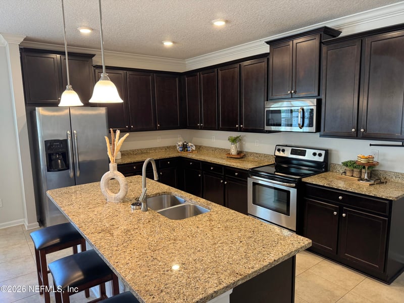 16088 Willow Bluff Ct, Jacksonville, FL 32218