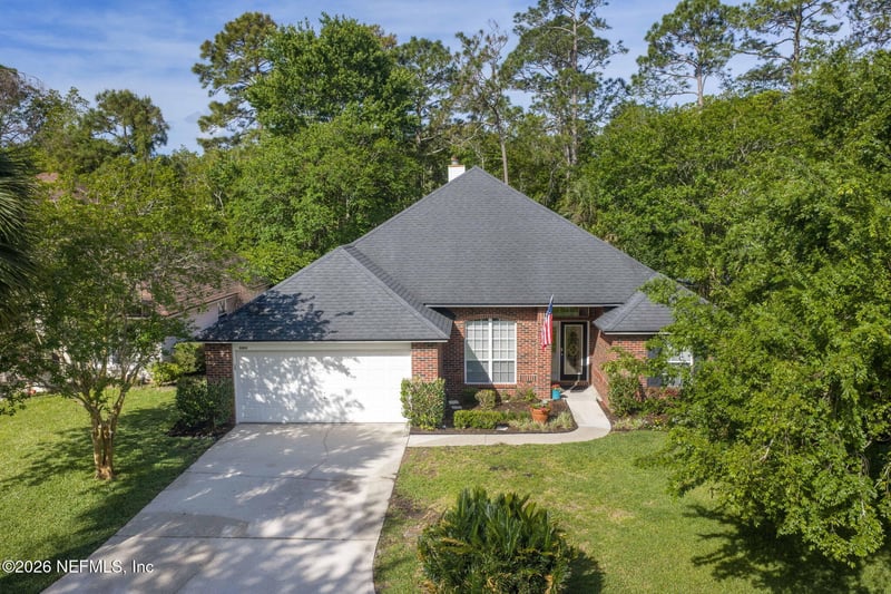 8904 Canopy Oaks Dr, Jacksonville, FL 32256