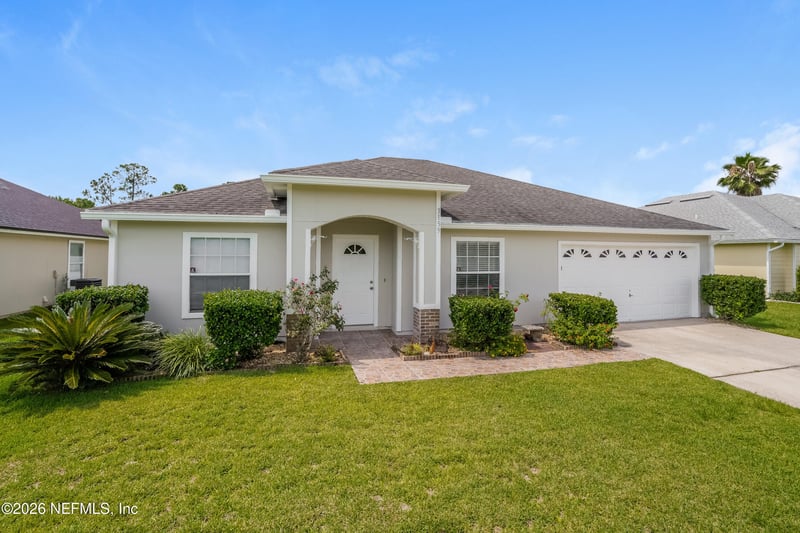 3159 Wavering Ln, Middleburg, FL 32068