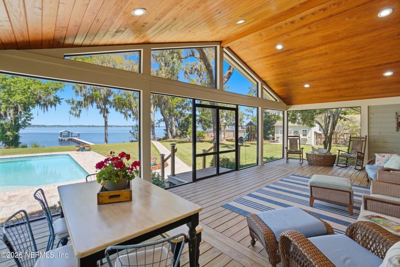 291 Hickory Acres Ln, St Johns, FL 32259